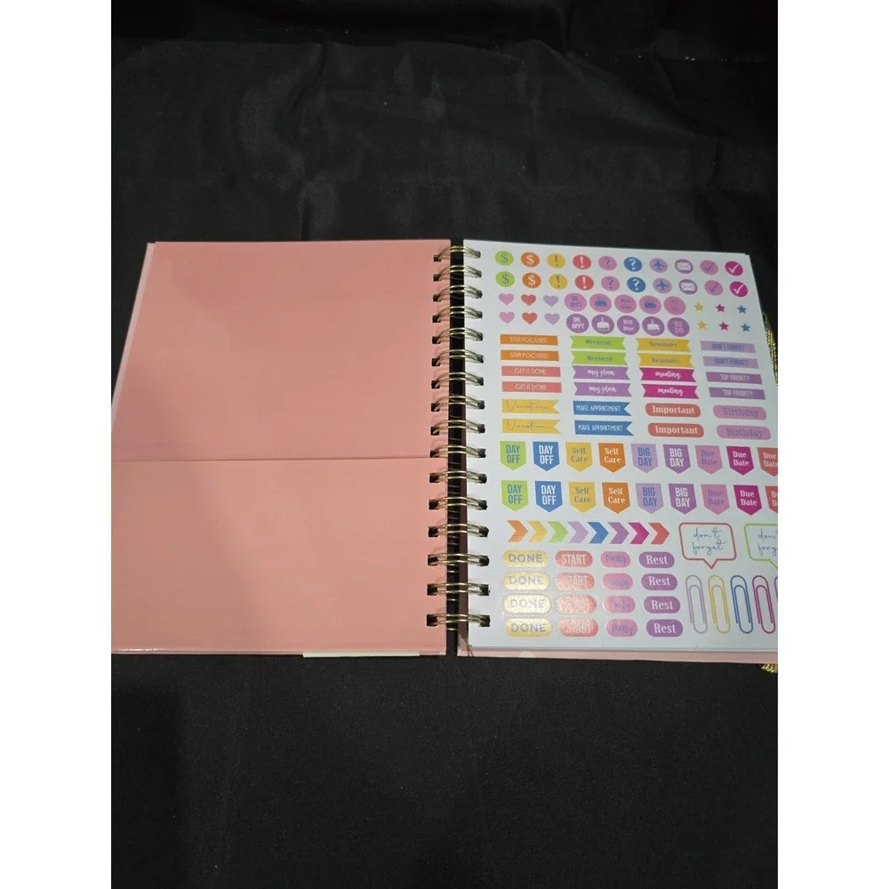 26-27 Daily Planner With Ball Point Pen, Day To Day Chaos Flowers And Bees